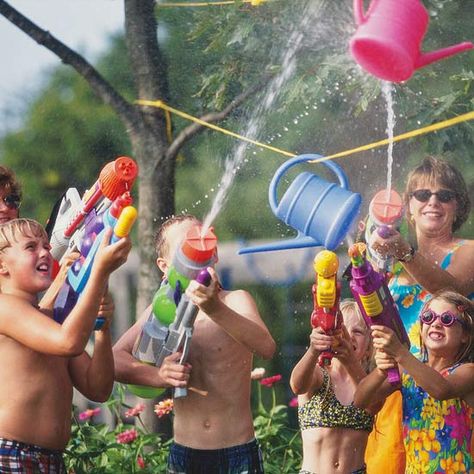 Outdoor Twister, Backyard Water Games, Fun Water Games, Outdoor Party Games, Backyard Birthday Parties, Fun Outdoor Games, Backyard Birthday, Outdoor Games For Kids, Water Games