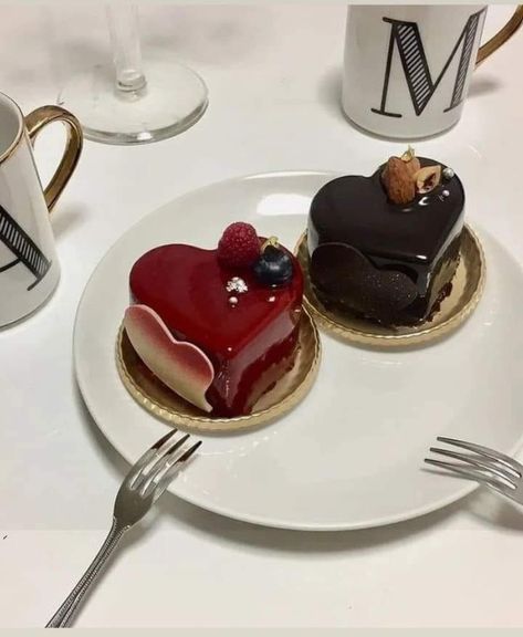 Fancy Desserts Aesthetic, Postres Aesthetic, Kue Macaroon, Fancy Desserts Recipes, Shopping Haul, Food World, Pretty Dessert, Recipes Yummy, Fancy Desserts