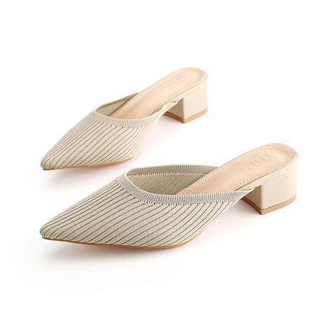 Closed toe wedges