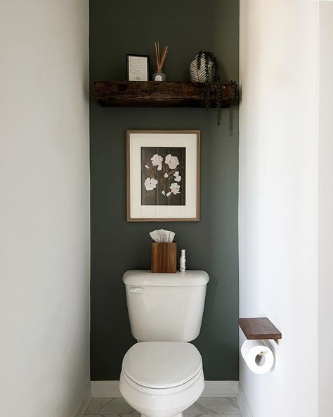 Small Half Bathroom, Small Bathroom Wallpaper, Half Bathroom Decor, Budget Makeover, Toilet Room Decor, Small Toilet Room, Bathroom Accent Wall, Bathroom Plans, Bathroom Accents