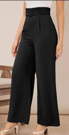 Slacks For Women Classy, Vestiti In Jeans, Stylish Pants Women, Stylish Work Attire, Trendy Fashion Tops, Stylish Pants, Classy Dress Outfits, Classy Work Outfits, Classy Casual Outfits