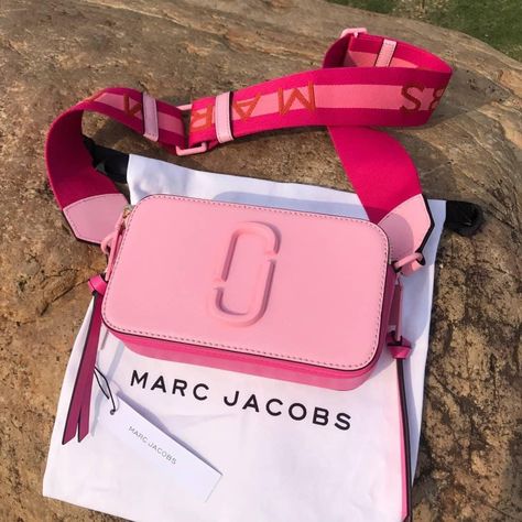 Handbag Brands, Marc Jacobs Snapshot Bag, Preppy Bags, Trendy Purses, My Style Bags, Luxury Bags Collection, Handbag Essentials, Girly Bags, Luxury Purses