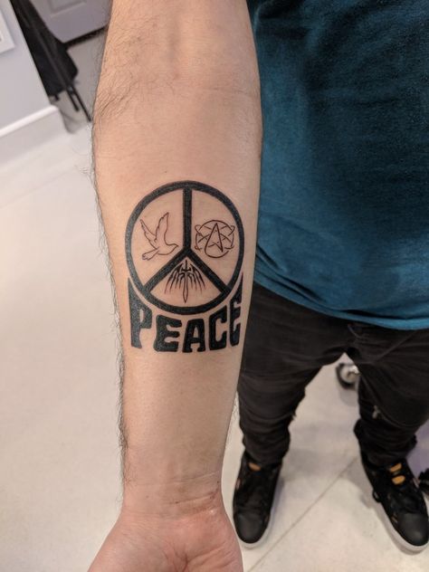 World Peace Tattoo, Peace Tattoo For Men, Peace Symbol Tattoo, Peace Tattoo Ideas, Peace Sign Tattoo, Peace Sign Tattoos, Peace Tattoo, Peace Tattoos, Peace Logo