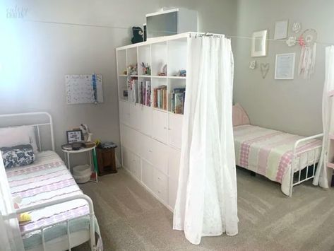 Divide a Room with an IKEA KALLAX Shelf - Cutesy Crafts Shared Room Divider Ideas, Room Divider Ideas Bedroom, Small Shared Bedroom, Ikea Room Divider, Kids Room Divider, Bedroom Divider, Game Room Ideas, Ikea Kallax Shelf, Kids Rooms Shared