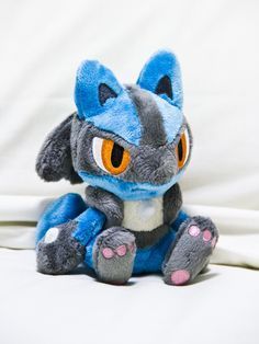 Pokémon Plush, Pokemon Plushies, Lucario Pokemon, Pokemon Dolls, Plush Collection, Pokemon Toy, Pokemon Images, Pokemon Birthday, Pokemon Plush