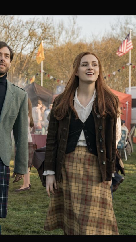 Brianna Outlander Outfit, Brianna Fraser Outfit, Lily Potter Outfit, Brianna Mackenzie, Brianna Fraser, Sophie Skelton, Lily Evans Potter, Collage Fashion, Outlander Season 4