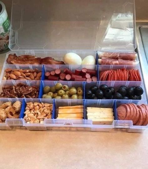 Lake Snacks, Boat Snacks, Keto Diet Side Effects, Entertaining Food, Camping Snacks, Snack Organizer, Low Carb Snack, Starting Keto Diet, Travel Snacks