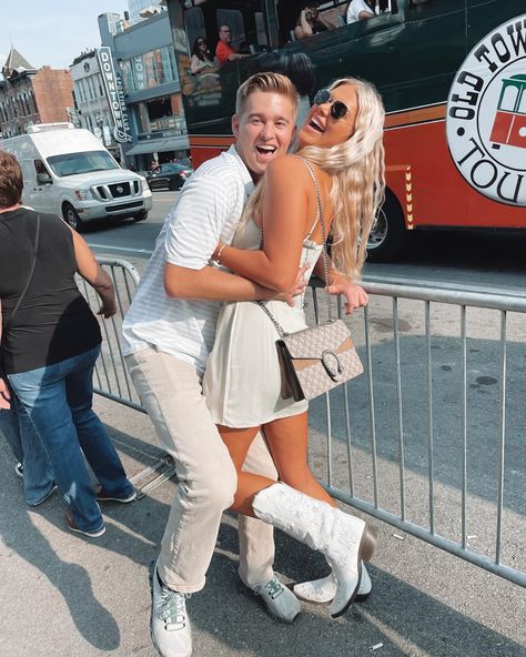 Nashville Outfits Summer Night, Downtown Nashville Outfits Summer, Nashville Brunch Outfit, Downtown Nashville Outfits, Nashville Outfit Ideas, Nashville Brunch, Nashville Outfits Summer, Nashville Outfit, Summer Night Outfit