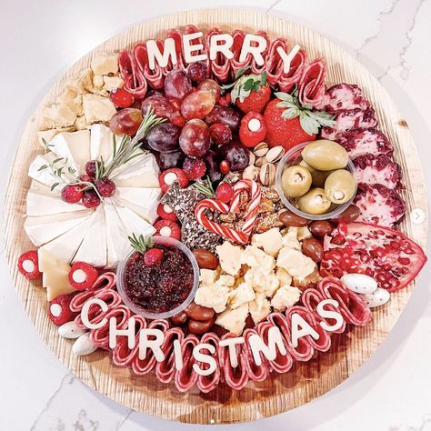 12 Extremely Unique Christmas Charcuterie Boards! - Kelly Elko Unconventional Charcuterie Board Ideas, Christmas Vacation Charcuterie Board, Red Christmas Charcuterie Board, Charcuterie Grazing Board, Christmas Charcuterie Spread, White Christmas Charcuterie Board, Christmas Themed Food Board, Charcuterie Board Names Ideas, Winter Theme Charcuterie Board