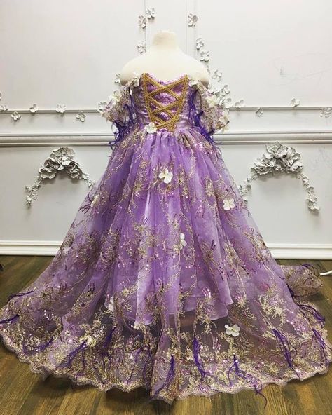 Repunzel Dress, Prom Man, Rapunzel Wedding Theme, Tangled Dress, Rapunzel Wedding, Disney Princess Dress, Rapunzel Princess, Rapunzel Cosplay, Quinceanera Themes Dresses