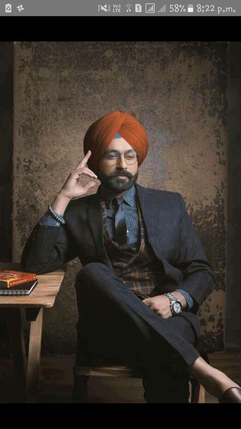 Lagend of sardar comunity. TARSEM JASSAR. Tarsem Jassar Pics, Punjabi Kurta Pajama Men, Dressing Sense For Men, Tarsem Jassar, Turban Outfit, Sardar Fashion, Sikh Wedding Photography, Gents Suits, Kurta Pajama Men