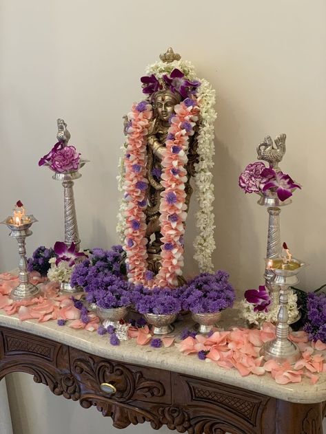 Lord Krishna Decoration At Home, Krishna Pooja At Home, Krishnashtami Decoration, Janmastami Decorations At Home, Radhakrishna Love, Pooja Flowers, Tangled Aesthetic, Hare Krishna Hare Krishna, Mandir Decoration