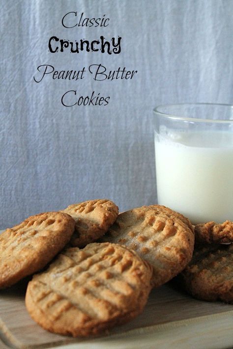 Crunchy Peanut Butter Cookies, Healthy Peanut Butter Cookies, American Cookies, Butter Cookies Easy, Crunchy Peanut Butter, Peanut Cookies, Medicine Tips, Easy Peanut Butter Cookies, Crispy Cookies