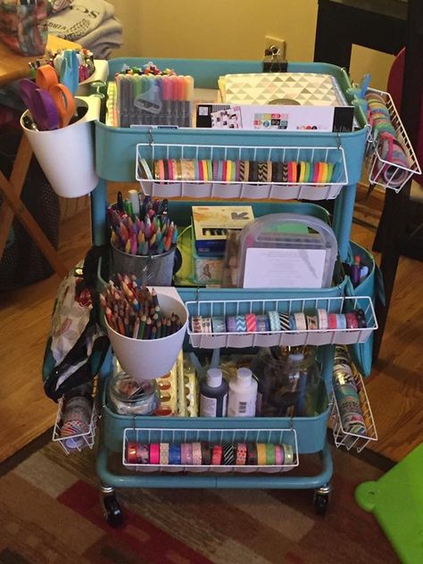 Art Caddy Organization Ideas, Craft Trolley Organisation, Bedroom Trolley Ideas, Art Cart Organization, Craft Cart Organization, Home Organization Bedroom, Craft Trolley, Bedroom Organization Tips, Organizing Aesthetic