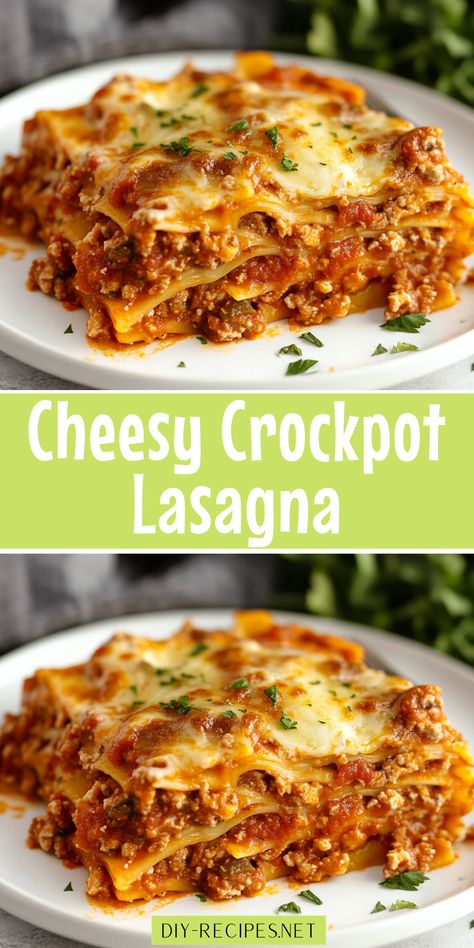 Enjoy cheesy crockpot lasagna with this easy recipe. Layered with ground beef, cottage cheese, and plenty of mozzarella for a hearty meal! Slowcooker Lasagne, Crockpot Lasagne, Pot Lasagna Recipe, Crock Pot Lasagna, Crockpot Lasagna Easy, Crock Pot Lasagna Recipe, Lasagna Recipe With Ricotta, Classic Lasagna Recipe, Crockpot Lasagna