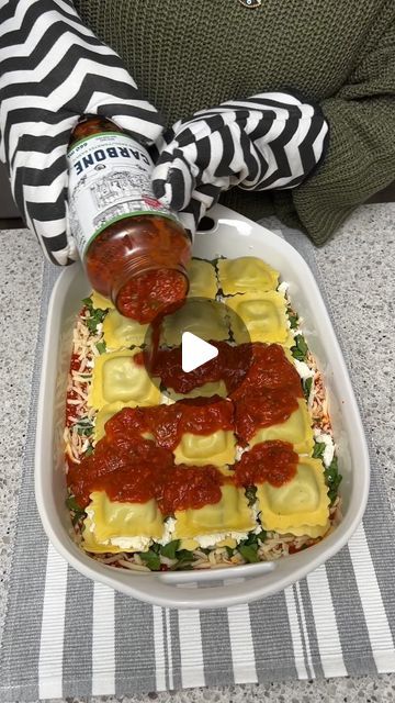 The Shaba Kitchen on Instagram: "3 Cheese Lazy Lasagna 😍" Lazy Ravioli Lasagna, Ravioli Lasagna With Ricotta Cheese, Lasagna With Cream Cheese, Lazy Lasagna Ravioli, Noodle Casseroles, Ravioli Lasagne, The Shaba Kitchen, Veggie Lasagna Recipe, Baked Ravioli Recipe