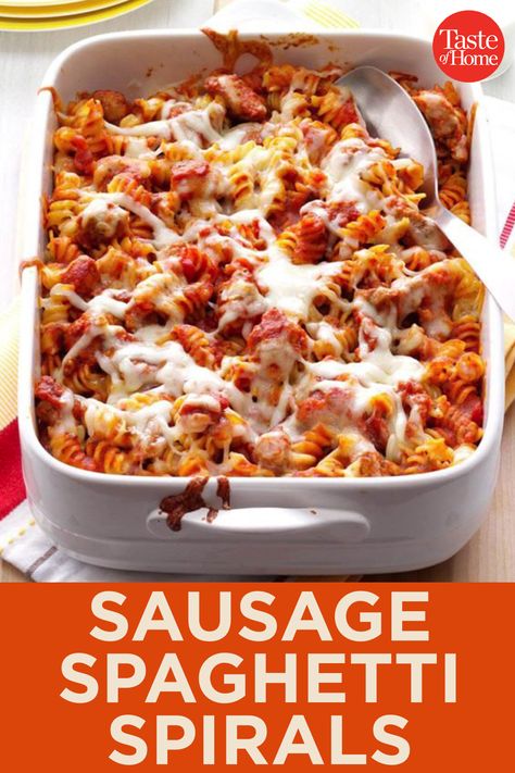 Chicken Parm Lasagna, Sausage Pasta Bake, Potatoes Chicken, Pasta Bake Easy, Meals Kids Love, Squash Zucchini, Baked Penne, Spiral Pasta, Chicken Spaghetti Recipes