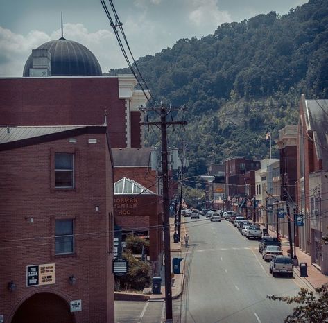 Appalachian Aesthetic, Appalachian Gothic, Appalachian Culture, Appalachian Heritage, Big Stone Gap, Southwest Virginia, Midwest Emo, American Gothic, Architecture Tattoo