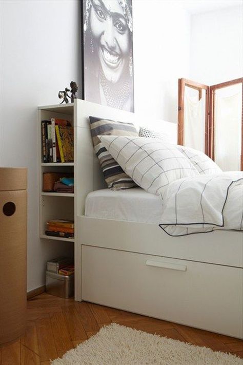 Tuck some shelving behind your bed. Great idea if you don't have a headboard! Space Saving Bedroom, Space Saving Beds, Bed Shelves, Small Bedroom Designs, Single Bedroom, Diy Headboard, Shelves In Bedroom, Headboard Storage, Tiny Bedroom