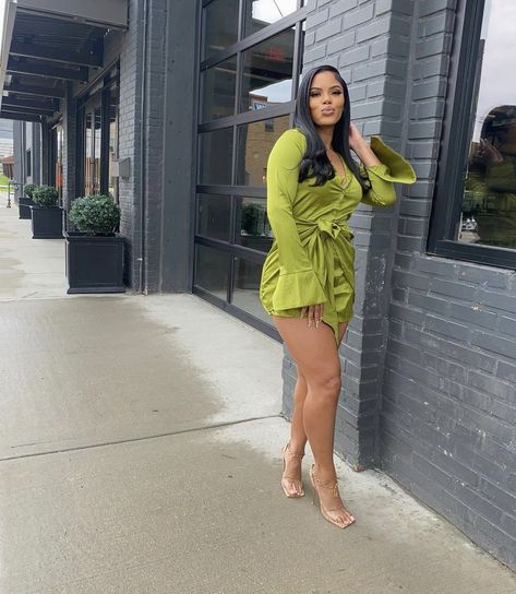 Brunch Outfit Black Woman Baddie, Green Outfit Black Woman, Outfits For Black Women, Curvy Casual Outfits, Green Outfits, Outing Outfit, Classy Outfits For Women, Corte De Cabelo Masculino, Summer Attire