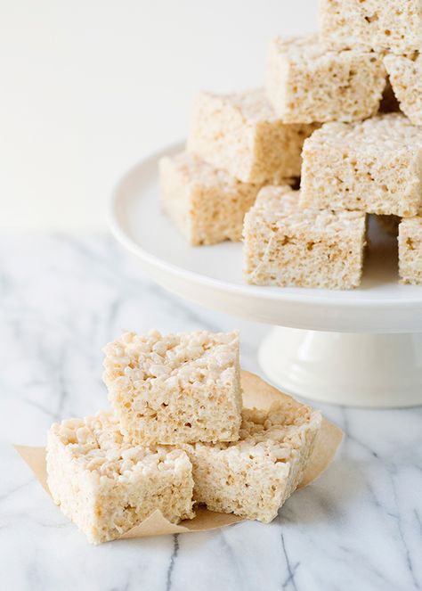 Brown Butter Vanilla Bean Rice Krispie Treats Bean Rice, Krispy Treats, Cereal Treats, Rice Krispy, Butter Rice, Rice Crispy Treats, Rice Krispie Treats, Crispy Treats, Rice Krispie