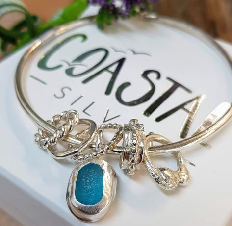 Sea Glass Jewelry Diy, Seaglass Jewellery, Glass Range, Knot Bracelets, Beach Jewellery, Crystal Anklet, Sea Glass Bracelet, Sea Pottery, Blue Sea Glass