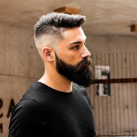 Trending Hair's styles (@4hairfocus) • Instagram photos and videos Faded Beard Styles, Gentleman Haircut, Beard And Mustache Styles, Long Beard Styles, Mens Hairstyles With Beard, Beard Styles Short, Beard Haircut, Long Beard, Best Beard Styles