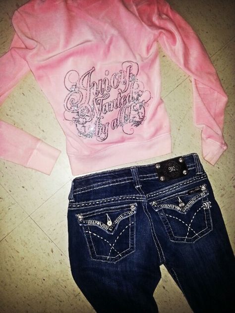 Juicy Couture hoodie with Miss Me jeans<3 Y2k Shop, Juicy Couture Hoodie, 90's Toys, Mcbling Fashion, Vintage Ed Hardy, Y2k Fits, 2000s Clothes, 2000s Outfits, Pink Barbie