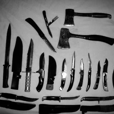 Knife Aesthetic, Pretty Knives, Cool Knives, Sharp Objects, Ex Machina, Tactical Gear, Black Bird, Dark Aesthetic, Girly Things