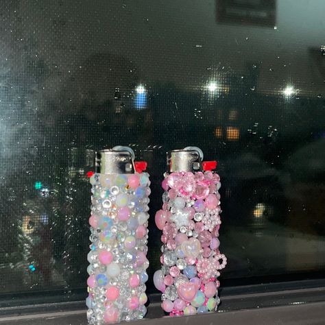 Decorated Lighters Gems, Decorate Lighters Diy, Badazzel Lighters, Lighter Diy Decorated, Decorating Lighters Diy, Diy Lighter Decor, Cute Lighters Diy, Coquette Lighter, Bejeweled Lighter