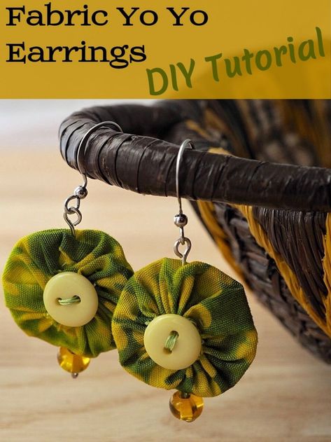 How To Make Fabric Jewellery, Fabric Jewellery Handmade Tutorial, Diy Fabric Earrings, Fabric Jewelry Handmade, Diy Earrings Tutorial, Ideas Decoracion Navidad, Metal Art Jewelry, Earrings Diy Handmade, Diy Fabric Jewellery