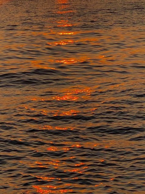 Orange And Navy Aesthetic, Orange Aesthetic Quotes, Summertime Aesthetic, Orange Ocean, Orange Sunrise, Orange Phone, Orange Moon, Golden Time, Sea Wallpaper