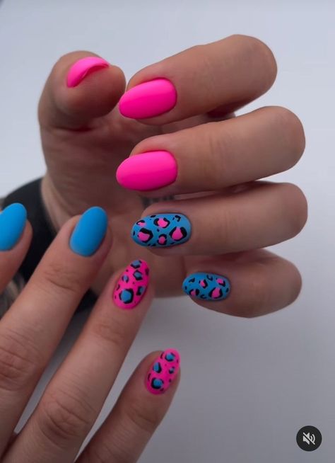 Bright Manicure Ideas, Short Neon Nail Designs, Fun Summer Nails Bright Almond, Neon Cheetah Nails, Bright Nails 2023, Summer Nails Leopard, Neon Nails Designs Short, Short Manicured Nails Gel, Sassy Nails Designs