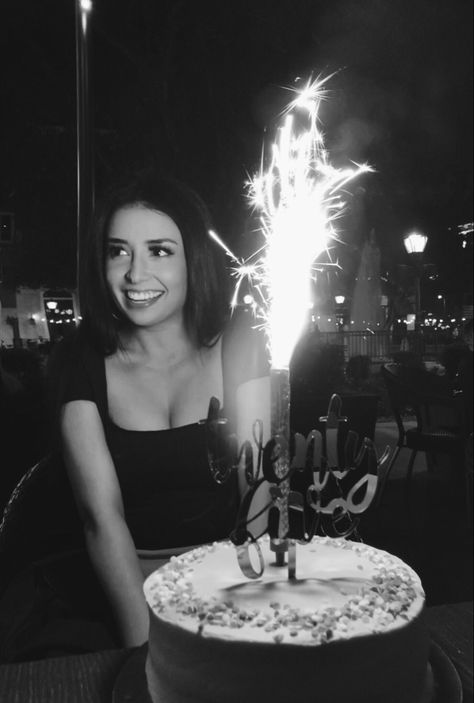 #inspo sparkler birthday cake Sparkler Birthday Cake, 16 Bday Photoshoot, Birthday Poses For Instagram With Cake, Bday Poses With Cake, Birthday Poses With Cake, Birthday Pics Aesthetic, Sparklers Birthday, Birthday Inspo Pics, Sparkler Birthday