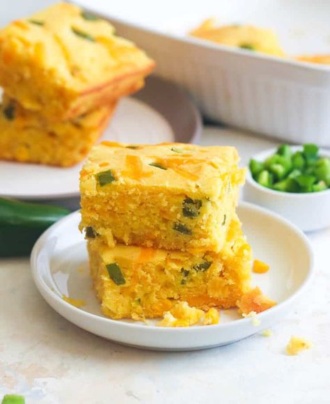 Jalapeno Cornbread Recipe, Jalapeño Cornbread Recipe, Jiffy Mix Recipes, Mexican Cornbread Recipe, Jiffy Cornbread Recipes, Leftover Cornbread, Jalapeno Cheddar Cornbread, Cheddar Cornbread, Jalapeño Cornbread