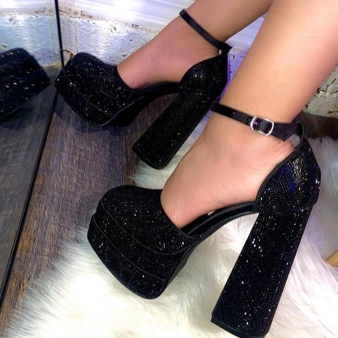 Prom Shoes Black, Pretty Heels, Save Instagram, Fashion Shoes Heels, Cute Shoes Heels, Prom Heels, Purple Shoes, Fancy Shoes, Cute Heels