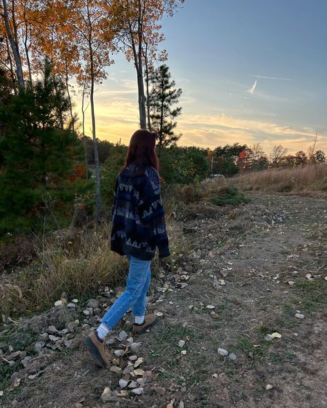 oversized vintage cardigan, sketchers jammers, mom jeans, hiking outfit Hiking Outfit Jeans, Jeans Hiking Outfit, Sketchers Jammers Outfit, Sketchers Jammers, Granola Girl Aesthetic Outfits, Granola Girl Aesthetic, Vintage Cardigan, Girls Cardigan, Granola Girl