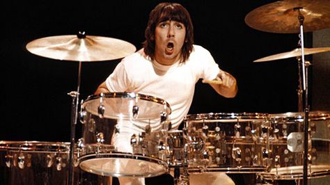 Photo of Keith MOON and WHO John Entwistle, Keith Moon, Greatest Rock Bands, Drummer Boy, How To Play Drums, The Who, Rock Legends, Drummers, Music Legends