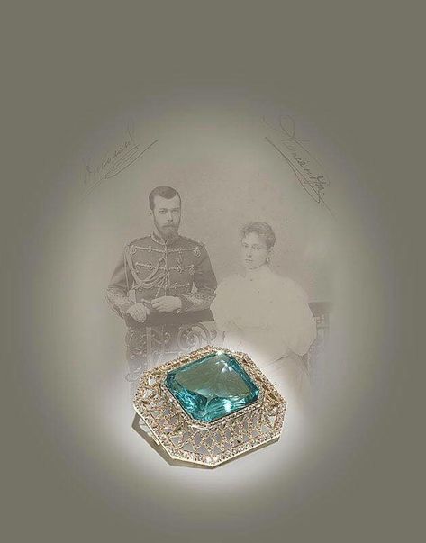 Empress Alexandra Feodorovna, Empress Alexandra, The Romanovs, Engagement Present, Russian Jewelry, Faberge Jewelry, Alexandra Feodorovna, Royal Crowns, Royal Tiaras