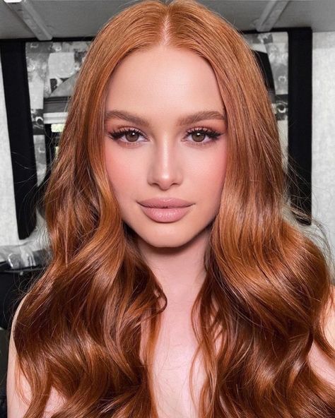 Cinnamon Color Hair, Red Head Makeup Looks, Red Head Makeup, Red Hair Fair Skin, Ginger Makeup, Makeup For Redheads, Hair 90s, Red Hair Makeup, Copper Blonde Hair