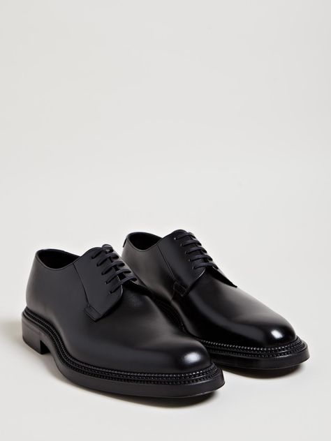 Gents Shoes, Black Leather Dress Shoes, Men Shoes Formal, Best Shoes For Men, Oxford Shoes Men, Gucci Men Shoes, Formal Shoes For Men, Mens Pants Fashion, Men's Suit