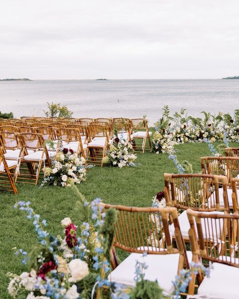 This September wedding on Cape Cod—the couple’s happy place—is giving us all the Labor Day Weekend vibes. 💙 See more from their coastal chic celebration with nods to their golden retriever at the link in bio. 🐶 📷: @limacaroline 📋: @kkerkorianweddingsandevents 💐: @jngeventconsulting 🎥: @stopgolove 👔: @christopher_cuozzo 📍: @wequassett #realweddings #wedding #capecod Labor Day Wedding, Fall Capes, Coastal Fall, Cape Cod Wedding, Labor Day Weekend, Labour Day Weekend, September Wedding, Wedding Inspiration Fall, Coastal Chic