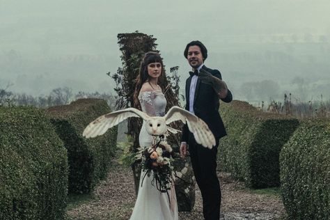 Halloween Wedding Inspiration: Our Favourite Dark and Dreamy Halloween Weddings. Black Wedding Dresses, Navy Wedding Cakes and Halloween Styling Creative Wedding Blogs, Wedding Inspiration and Ideas by Magpie Wedding #magpiewedding Navy Wedding Cakes, Mythical Wedding, Navy Wedding Cake, Halloween Styling, Bolton Castle, Medieval Wedding Ring, Wedding Cake Navy, Halloween Weddings, Owl Wedding