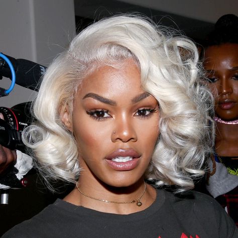 Perfect Blonde Hair, Blond Balayage, Cool Blonde Hair, Wavy Bob Hairstyles, Teyana Taylor, Cool Blonde, Platinum Hair, Ombré Hair, Short Black Hairstyles