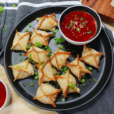 Air Fryer Onion Petals Onion Petals, Recipe Air Fryer, Rangoon Recipe, Fried Wontons, Making French Fries, Crab Rangoon, Wonton Wrappers, Sweet And Sour Sauce, Air Fryer Dinner Recipes