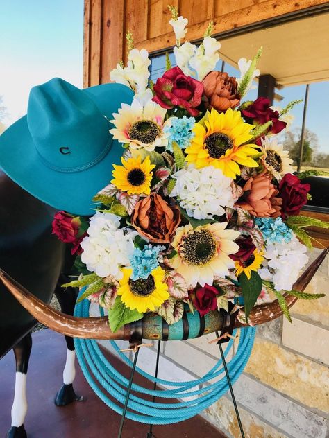 Turquoise Flower Arrangements, Graveside Flowers, Turquoise Bouquet, Horse Flower, Buckle Bunny, Floral Projects, Horse Flowers, Unique Floral Arrangements, Entry Ideas