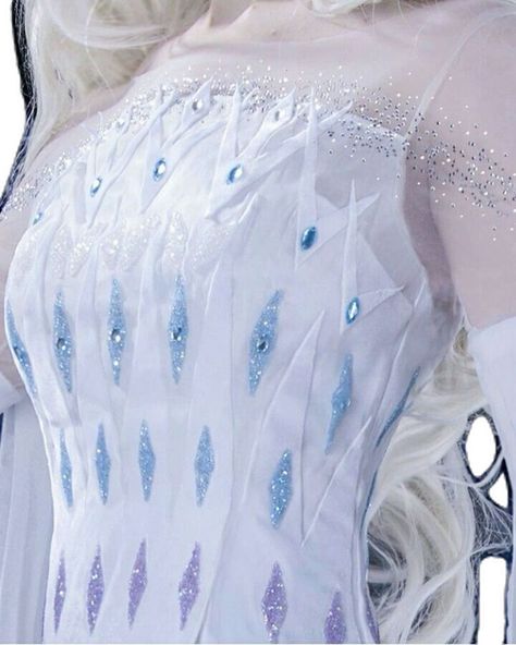 Elsa Dress Aesthetic, Elsa Spirit Dress, Elsa Dress Frozen 2, Frozen Elsa Cosplay, Elsa Frozen 2 Cosplay, Elsa Aesthetic Frozen, Ice Queen Cosplay, Aesthetic Frozen, Ice Princess Dress