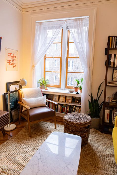 Small Brooklyn Heights Apartment Tour Photos | Apartment Therapy Small Apartment Tour, Decorating Small Spaces Apartments, Apartment Therapy Small Spaces, Green Arch, Brooklyn Apartment, Apartment Tour, Brooklyn Heights, Apartment Layout, Beautiful Spaces