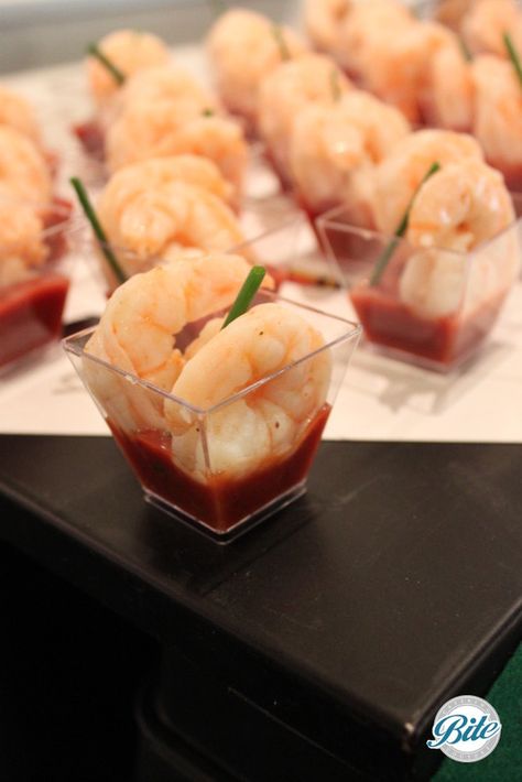 Shrimp Cocktail Appetizers, Individual Appetizers, Cocktail Party Food, Mini Appetizers, Cocktail Appetizers, Wedding Appetizers, Party Food Buffet, Party Food Platters, Cocktail Sauce