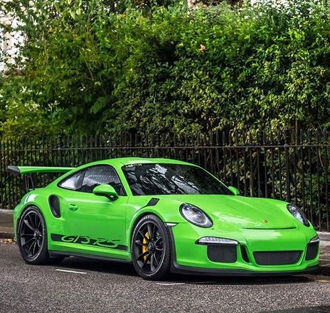 cool PTS "Gelbgrün Green" GT3 RS... Porsche 2017 Check more at http://carsboard.pro/2017/2016/12/21/pts-gelbgrun-green-gt3-rs-porsche-2017/ Porsche Auto, Porsche 991 Gt3, Porsche Gt, Porsche Carrera Gt, Porsche 991, Car Decorations, Porsche 944, Car Organizer, Porsche Gt3